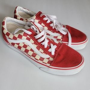 Vans checkered side design red and white Size 7.5 women or 6 men